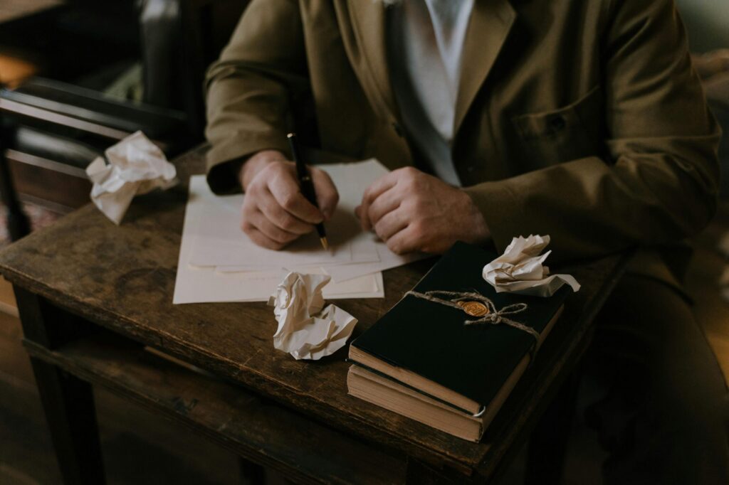 business development representative writing scripts for pitching